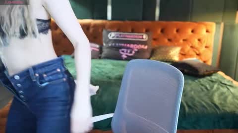 Diamonds Girls online show from 02.05.26