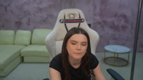 Diamonds Girls online show from 05.17.26