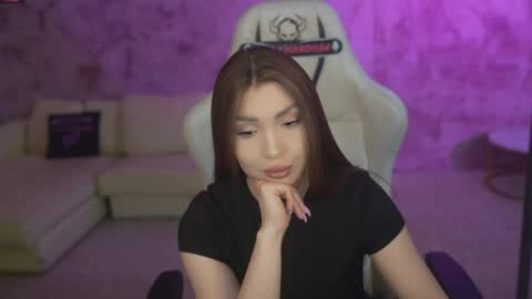Diamonds Girls online show from 05.23.26