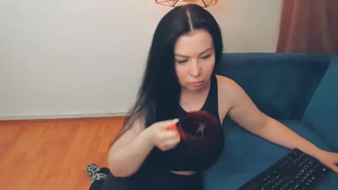 brilliantegirl_ online show from 04.21.26