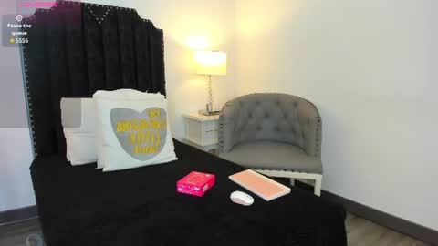 Snapshot of briny_saez chatting on 06.15.26 briny saez online show from 06.15.26