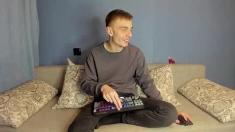 bristlebback online show from 09.21.25