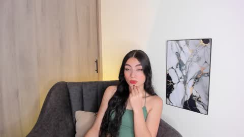 britany lenox online show from 09.27.25