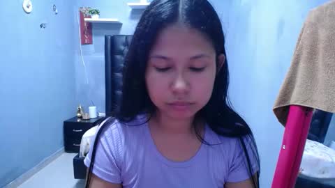 Snapshot of britanyx1 chatting on 04.15.26 britanyx1 online show from 04.15.26
