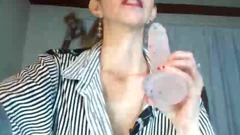 Snapshot of brithany_hunt chatting on 04.02.26 brithany hunt online show from 04.02.26