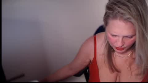 Snapshot of british_bella chatting on 02.20.26 British Bella online show from 02.20.26