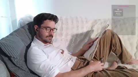 Snapshot of britishpoet chatting on 06.28.26 Callum online show from 06.28.26