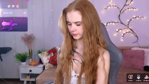 Snapshot of britney_lynch chatting on 01.17.25 Britney online show from 01.17.25