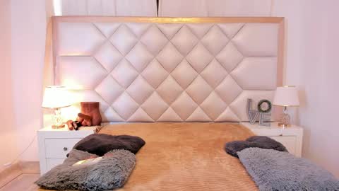 Brittany  online show from 04.09.26