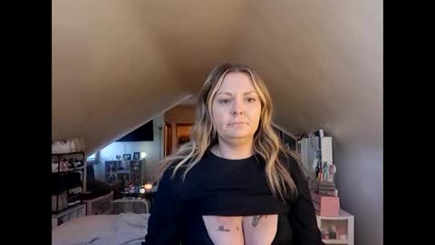 brittanybby23 online show from 11.23.25