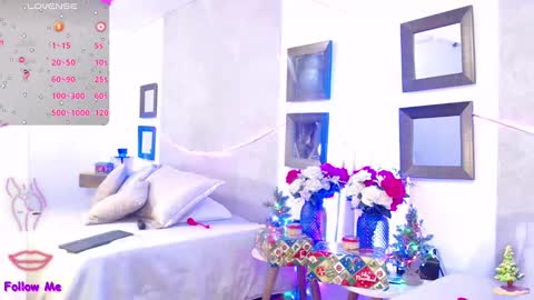 brittany 25 years old  happy as a worm  online show from 12.29.24