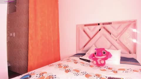 Snapshot of brittanyjhonnns chatting on 06.13.26 brittany 25 years old happy as a worm online show from 06.13.26