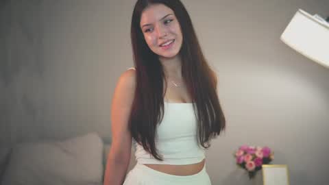 Snapshot of brittnirehberger chatting on 07.25.26 Lia online show from 07.25.26