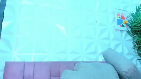 Snapshot of briyit_doll chatting on 01.10.25 BRIYIT online show from 01.10.25