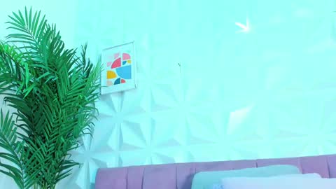 Snapshot of briyit_doll chatting on 01.31.25 BRIYIT online show from 01.31.25