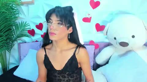 Snapshot of briyit_doll chatting on 09.22.25 BRIYIT online show from 09.22.25