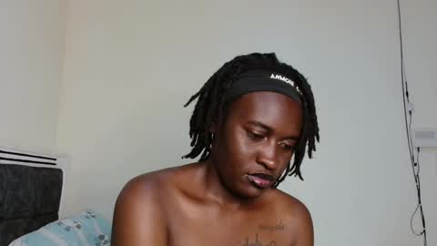 Snapshot of broken_haloo chatting on 03.03.26 broken_haloo online show from 03.03.26