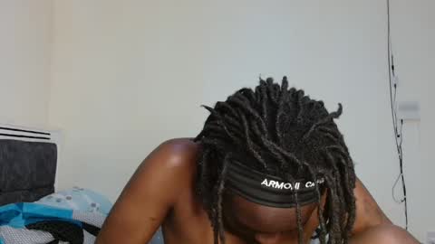 Snapshot of broken_haloo chatting on 03.04.26 broken_haloo online show from 03.04.26