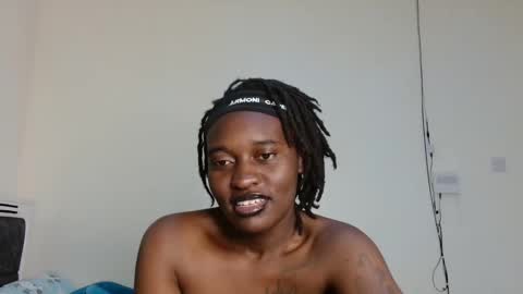 Snapshot of broken_haloo chatting on 03.05.26 broken_haloo online show from 03.05.26