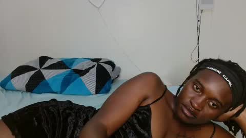 Snapshot of broken_haloo chatting on 03.10.26 broken_haloo online show from 03.10.26