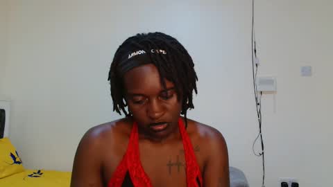 Snapshot of broken_haloo chatting on 03.29.26 broken_haloo online show from 03.29.26