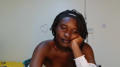 Snapshot of broken_haloo chatting on 03.30.26 broken_haloo online show from 03.30.26