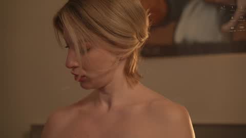 Snapshot of bronnica chatting on 01.30.25 Anna online show from 01.30.25