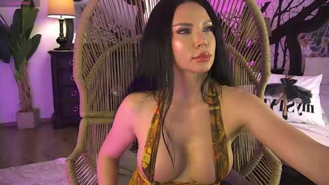 Snapshot of brookeember chatting on 03.08.25 Ember online show from 03.08.25