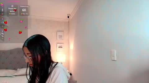 Snapshot of brooklove_doll chatting on 09.23.25 Brook Loves online show from 09.23.25