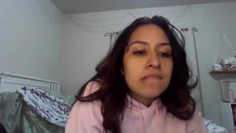 Snapshot of brownbunny212 chatting on 02.19.25 brownbunny212 online show from 02.19.25