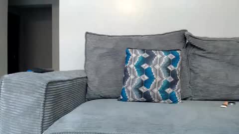 Snapshot of brownebonyagain chatting on 12.15.25 bella online show from 12.15.25