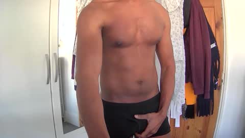 Snapshot of brownprince_260 chatting on 03.15.26 brownprince_260 online show from 03.15.26