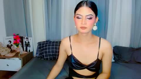 Roberta  GODDESS OF PLEASURE AND SEXUALDESIRE   online show from 09.11.25
