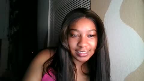 Snapshot of brownsugarcutie3 chatting on 04.13.26 Brownsuagrcutie online show from 04.13.26