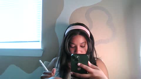Snapshot of brownsugarcutie3 chatting on 04.14.26 Brownsuagrcutie online show from 04.14.26