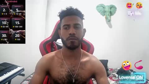 bruce_1111 online show from 11.15.25