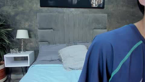 Bruce Hans online show from 12.17.25