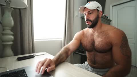 Snapshot of brucestryker chatting on 09.09.25 onlyfans BRUCESTRYKER online show from 09.09.25