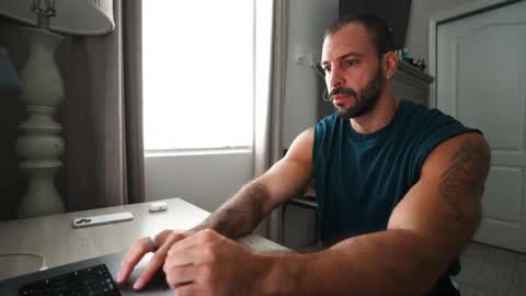 Snapshot of brucestryker chatting on 09.12.25 onlyfans BRUCESTRYKER online show from 09.12.25