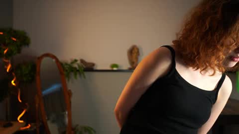 Tess online show from 04.24.26