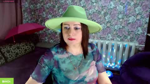 Julia online show from 04.22.26