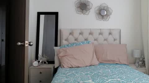 Snapshot of brunette_sex718203 chatting on 02.10.25 Violetta online show from 02.10.25