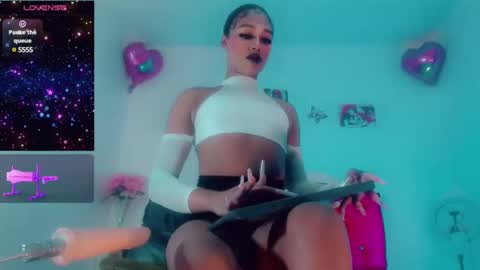 Snapshot of brunettesexy11 chatting on 12.02.24 ChannelR online show from 12.02.24