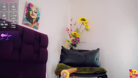 Snapshot of brunettesexy11 chatting on 02.08.25 ChannelR online show from 02.08.25