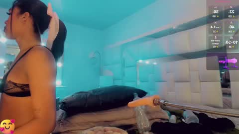 Snapshot of brunettesexy11 chatting on 03.11.25 ChannelR online show from 03.11.25