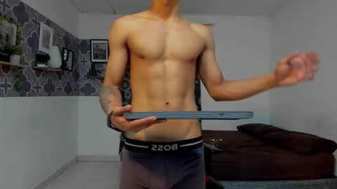 Snapshot of bruno_snow chatting on 11.06.25 bruno_snow online show from 11.06.25