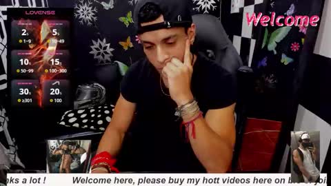 Snapshot of brunocuttie94 chatting on 10.10.25 Join my fan club here 150 tokens a month online show from 10.10.25