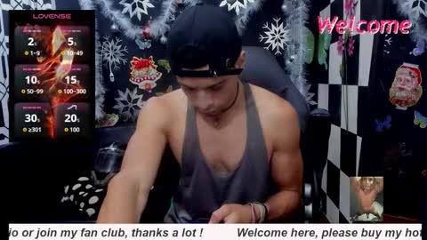 Snapshot of brunocuttie94 chatting on 11.17.25 Join my fan club here 150 tokens a month online show from 11.17.25