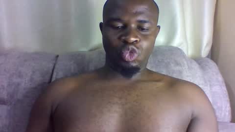 Snapshot of brusedarling chatting on 05.18.26 brucedarling online show from 05.18.26