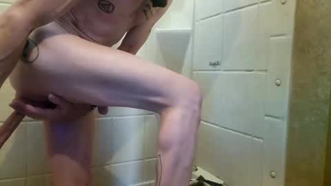 Snapshot of brushsquach chatting on 01.28.25 Steve... aka SkinnieDippin aka TimberTramp online show from 01.28.25